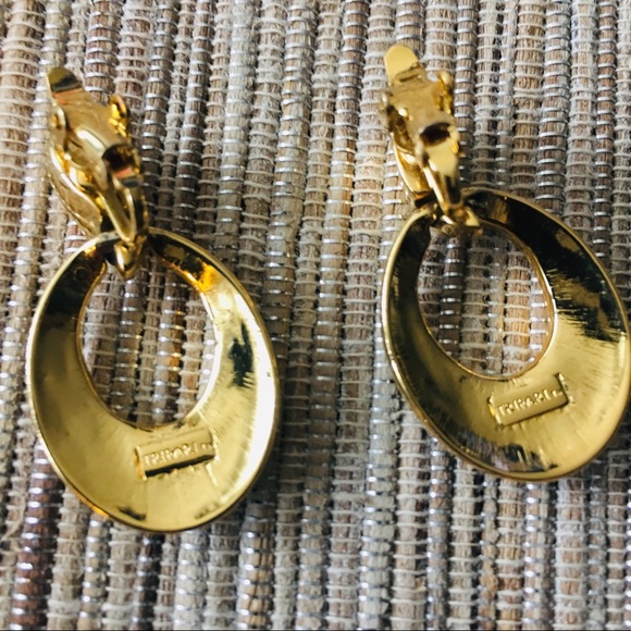 Vintage Trifari Hoop Earrings Clips Gold & Black - Picture 2 of 6